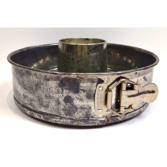 Vintage Springform Bunt Cake Pan 2 Piece Germany Made Country Kitchen Farmhouse - Picture 7 of 9